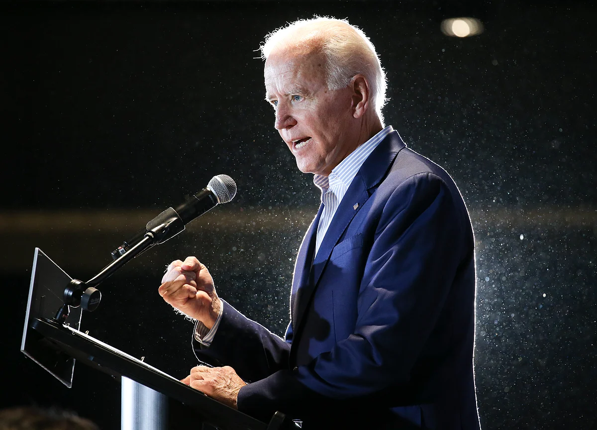 Biden’s Lead Shrinks as Warren, Harris Rise in Post-Debate Poll