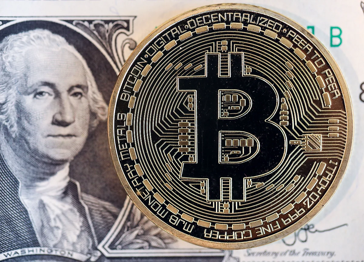 Bitcoin's Surge to Almost $8,000 Rekindles Memories of Bubble