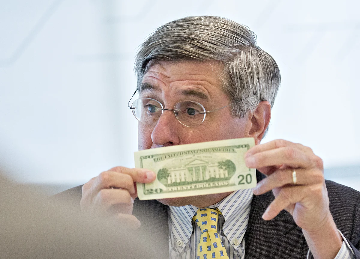 Moore Bails as Trump’s Fed Pick Hours After ‘I’m All In’ Pledge