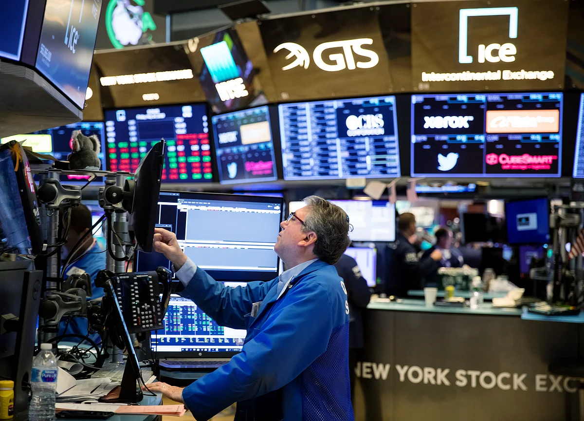 Markets Reel as New Front in Trade War Makes a Bad Month Worse