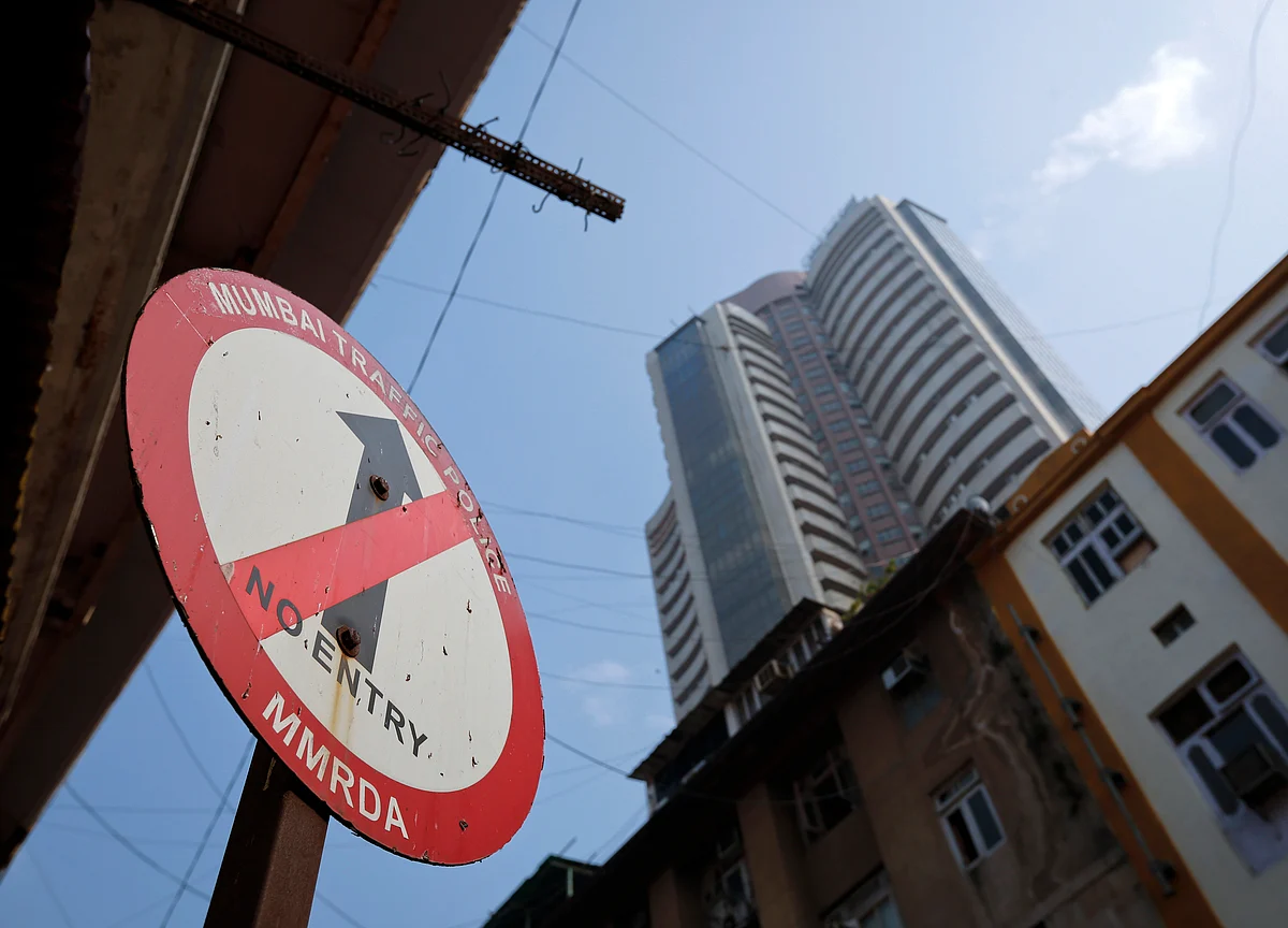 Nifty Halts 7-Day Rally; Sensex Ends 220 Points Away From Record High