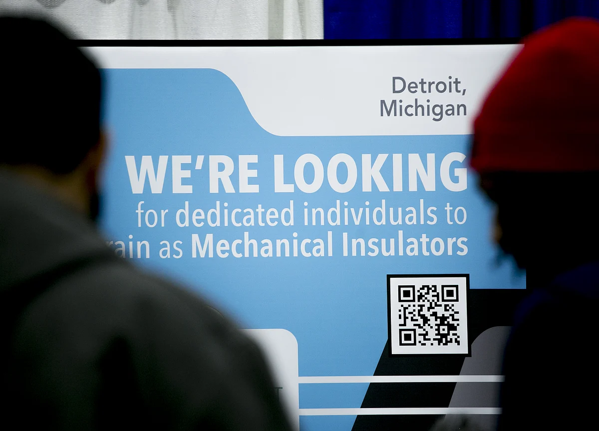 U.S. Jobless Claims Hit Five-Week Low Amid Tight Labor Market