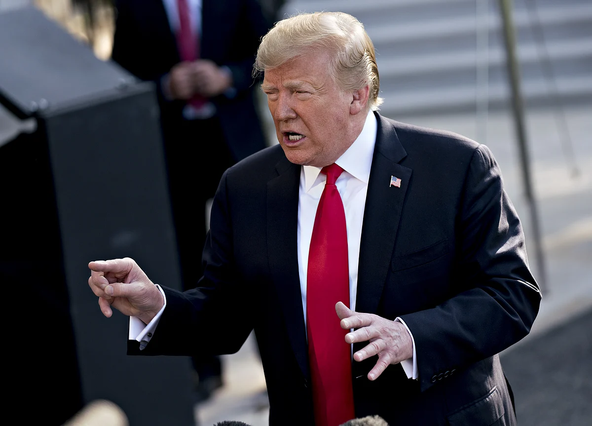 Trump Tariff Vow Roils Markets, Autos as Mexico Urges Talks