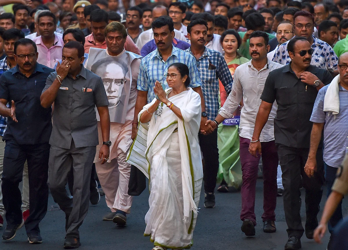 India Election 2019: Clamping Article 324 In West Bengal Unconstitutional, Says Mamata Banerjee