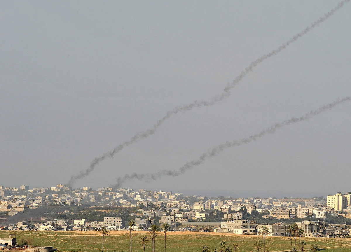 Gaza-Israel Tensions Escalate as Hundreds of Rockets Fly