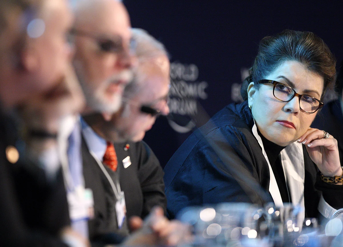 China’s Slowdown Is Global Economy’s Nightmare, Reinhart Says