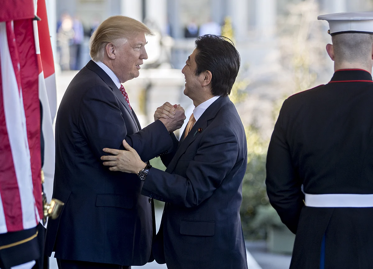 Trump to Face Off With Japan’s Abe on Trade After Golf and Sumo