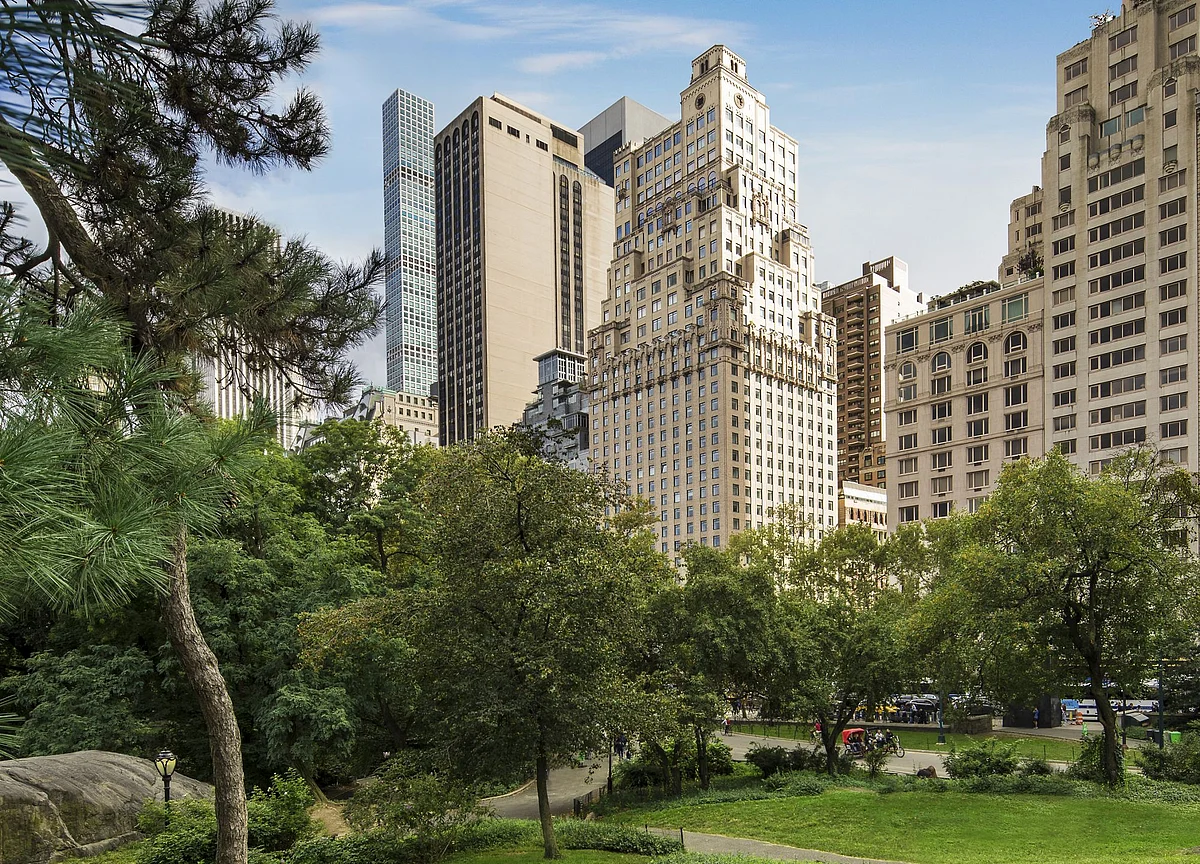 Ritz-Carlton Central Park Is in Talks for a Sale