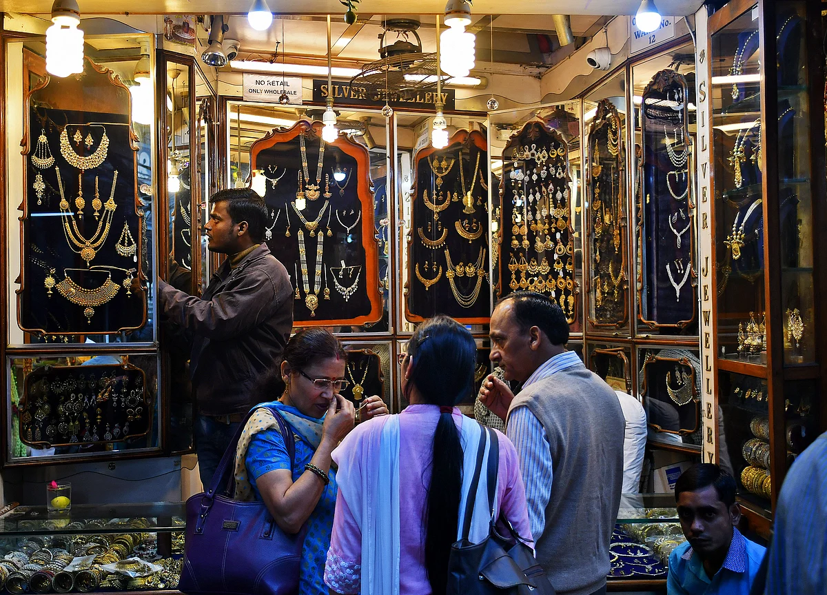 Gold Imports by India Are Said to Have Jumped Ahead of Festival
