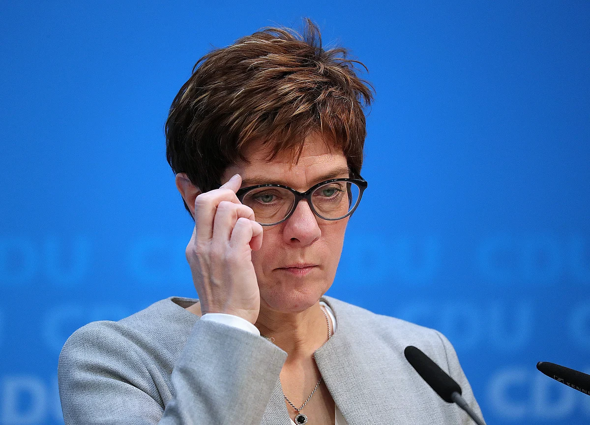 Merkel Successor’s Stumble Puts Germany’s Direction in Doubt