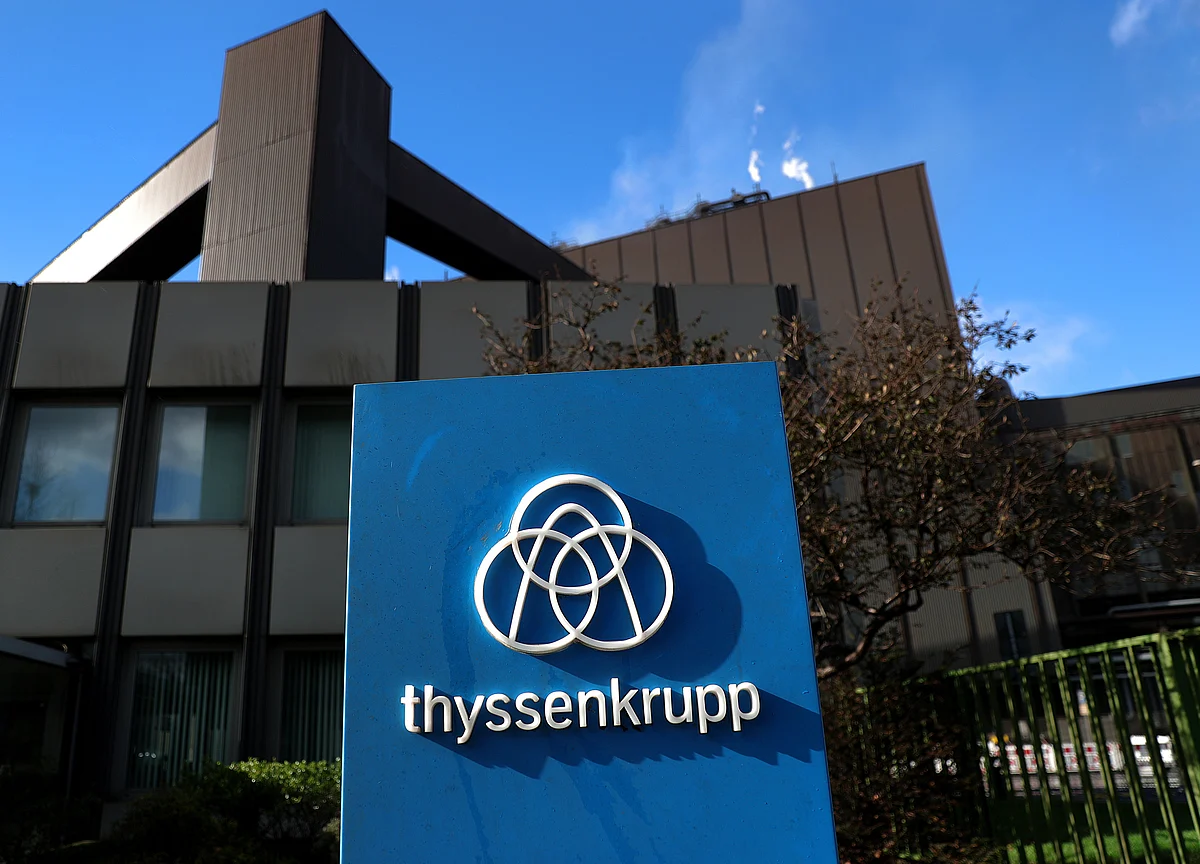 Thyssenkrupp Narrows Bids for $17 Billion Elevator Unit