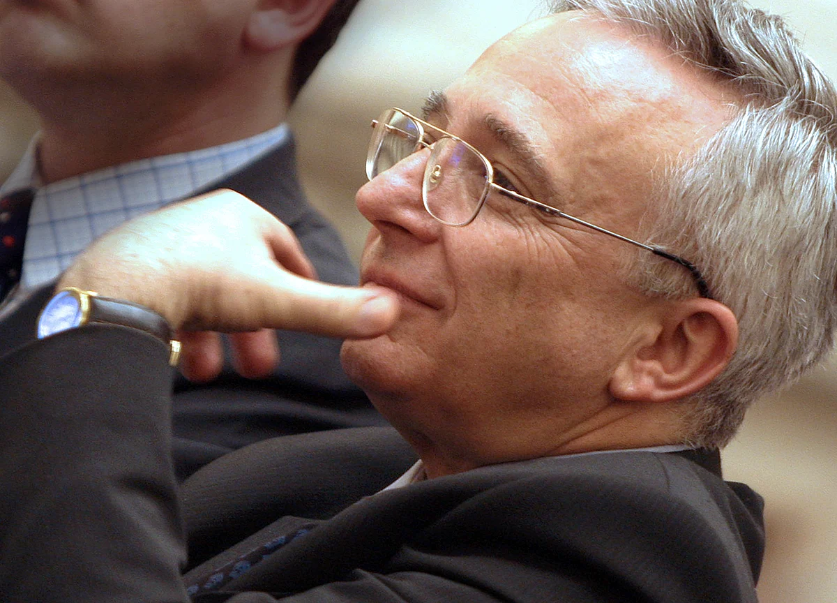 Decision Time for World's Longest-Serving Central Bank Boss