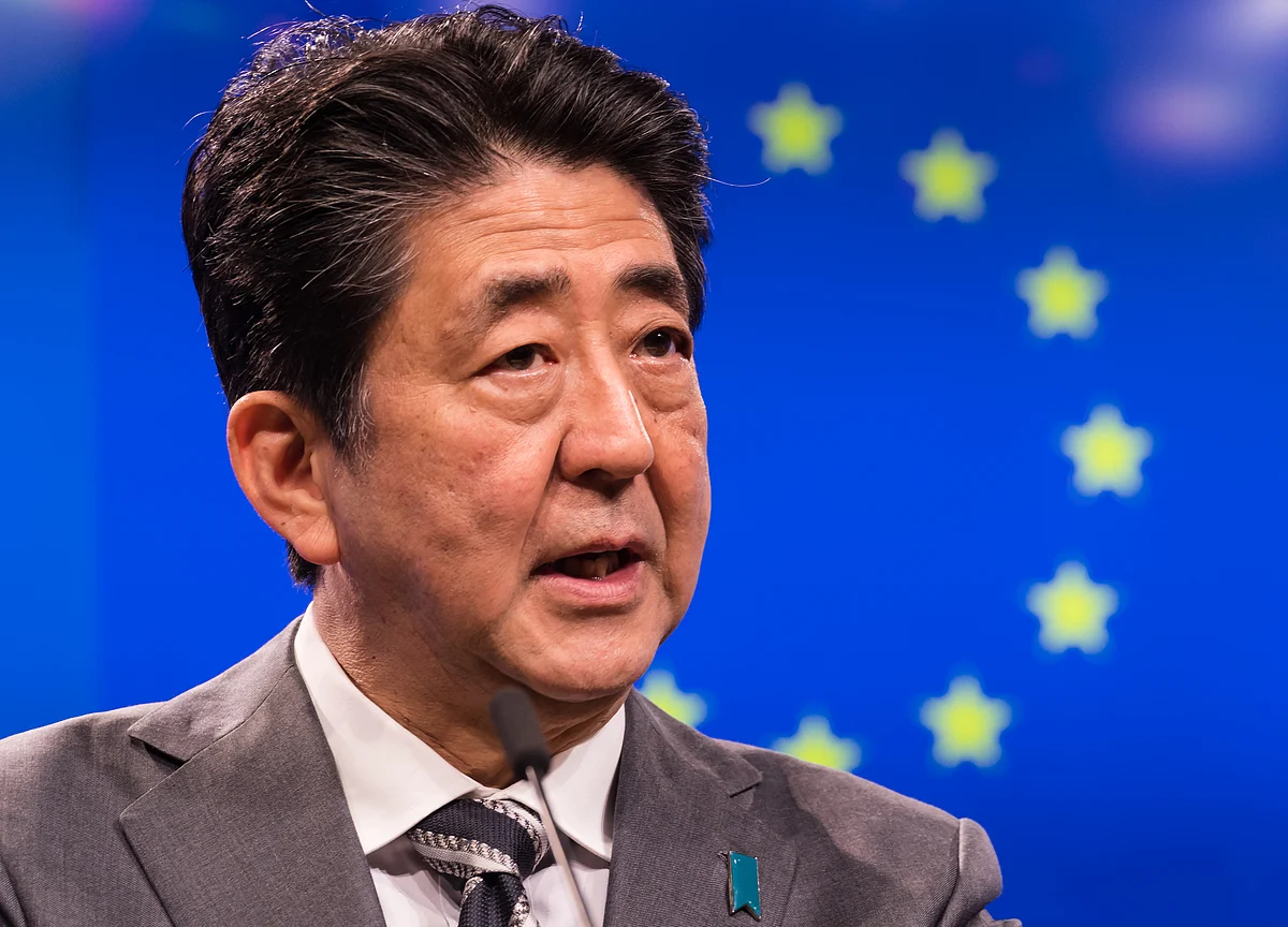 Japan's Abe Gets Imperial Bump as Support Surges Ahead of Vote