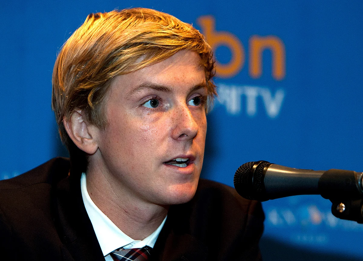 Facebook Co-Founder Chris Hughes Calls for Company Breakup