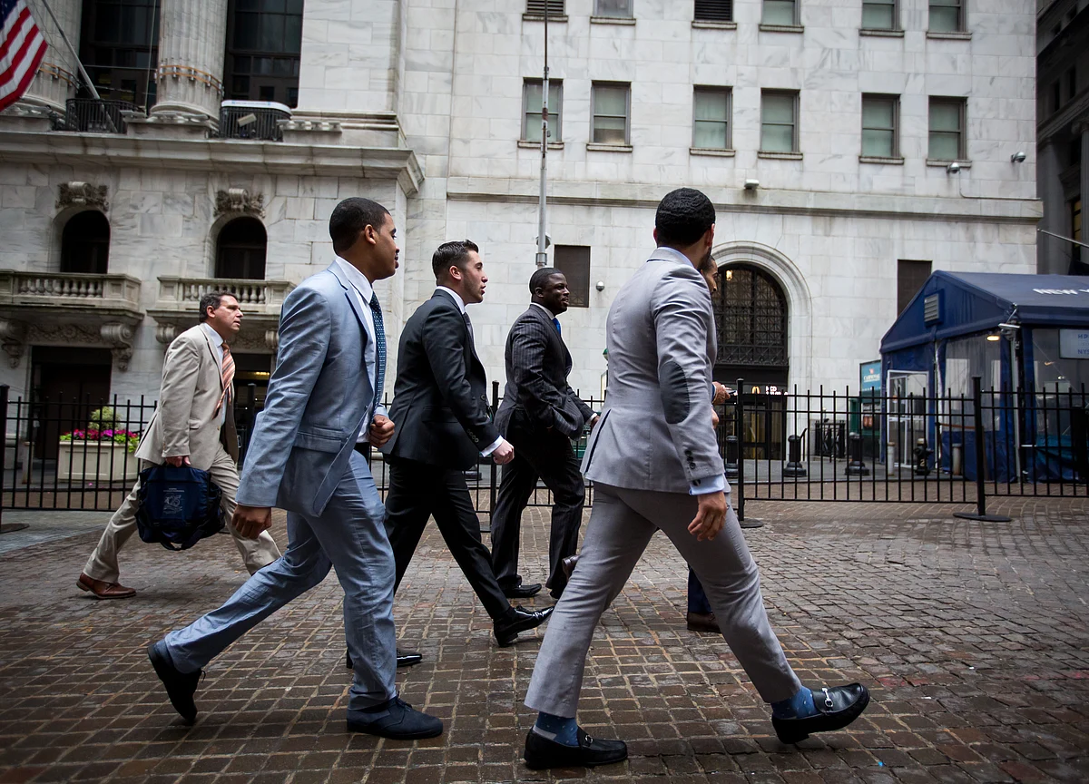 Bonds Calling the Shots for Stocks as Rate Cuts Outweigh Trade