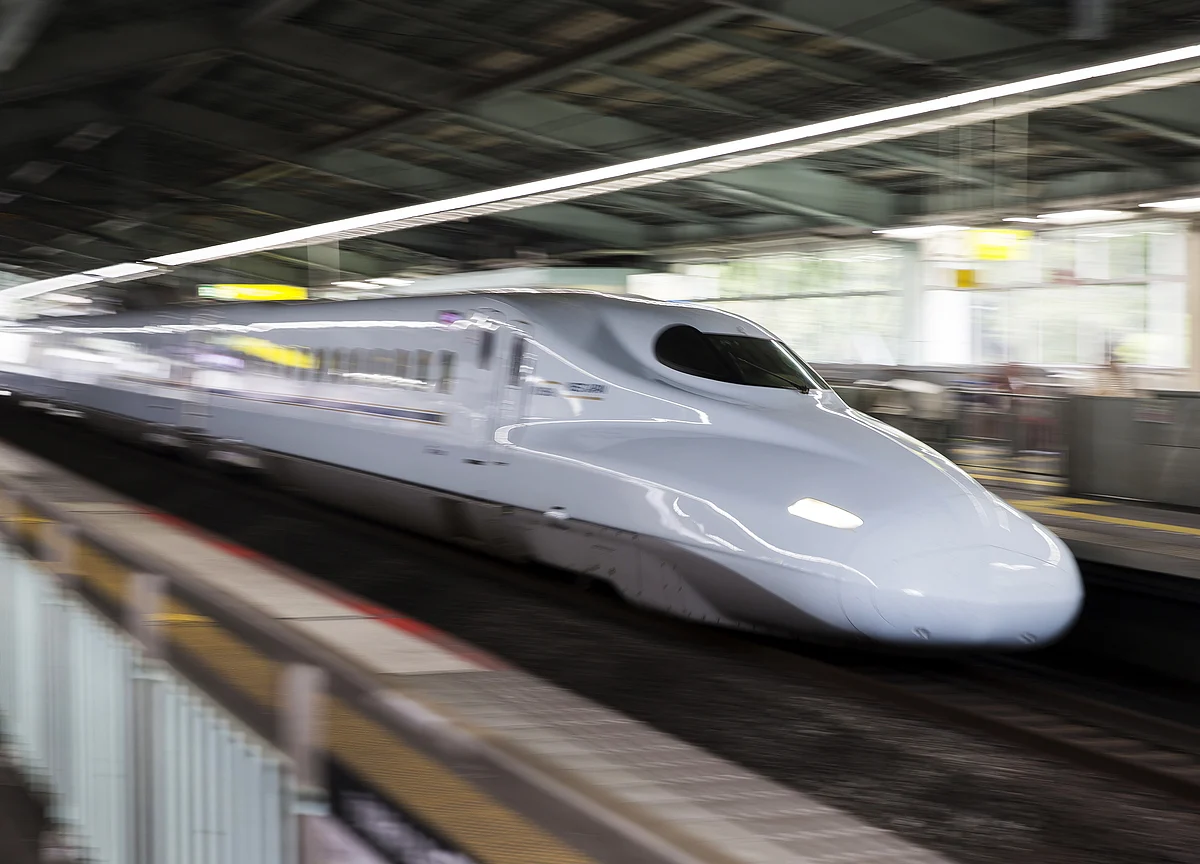 New Bullet Train Model ‘Supreme’ Hits Record Speed in Test Run
