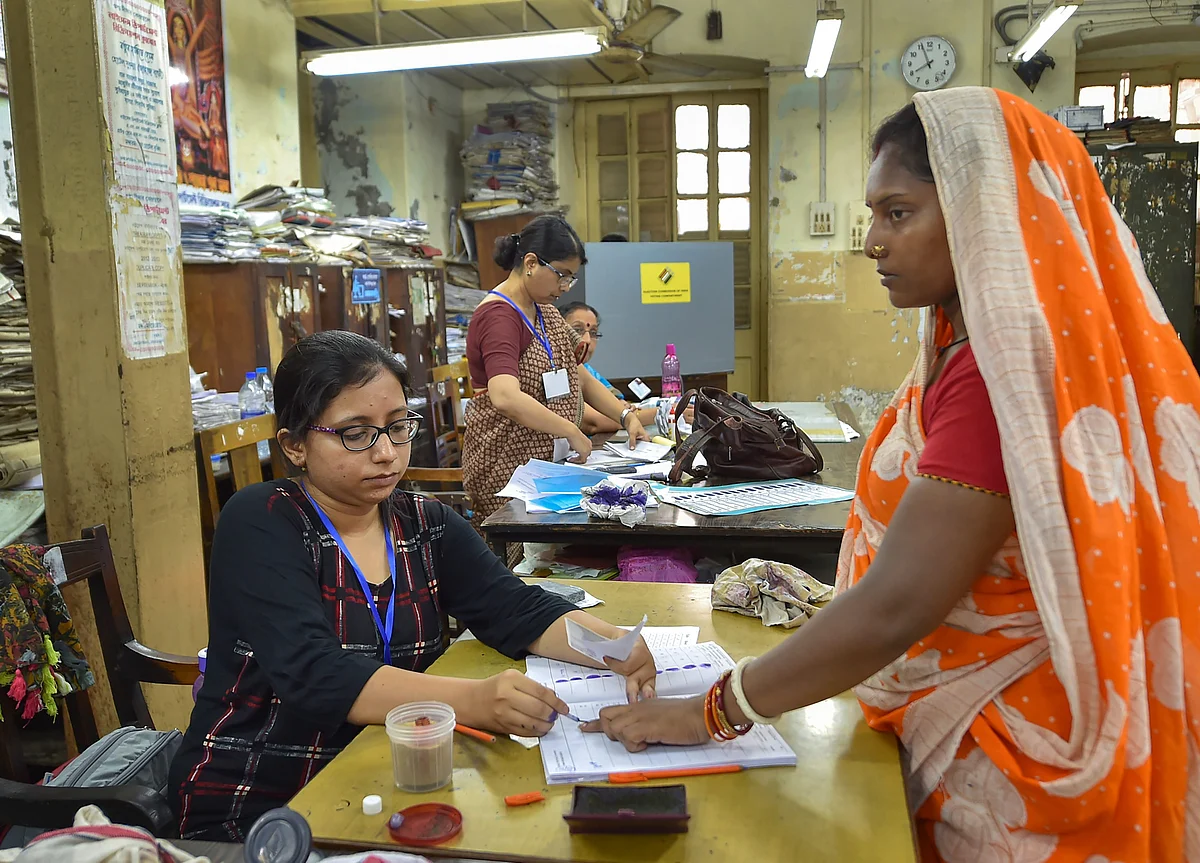 Election Phase 7: Voter Turnout Stands At 61.28% As Of 7 P.M.