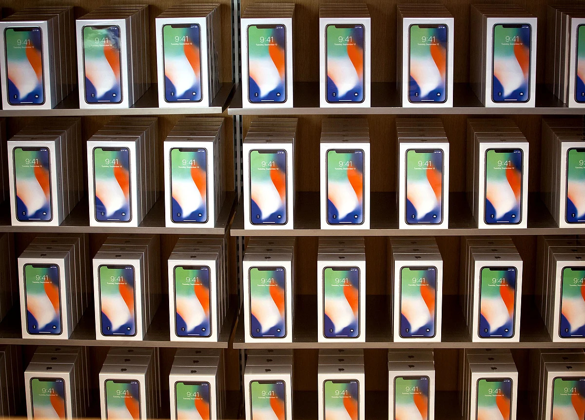 Apple’s U.S. iPhones Can All Be Made Outside of China If Needed
