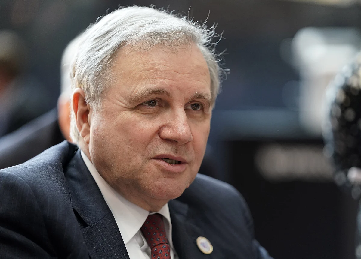 Visco Says ECB Will ‘Certainly’ Act to Support Growth If Needed