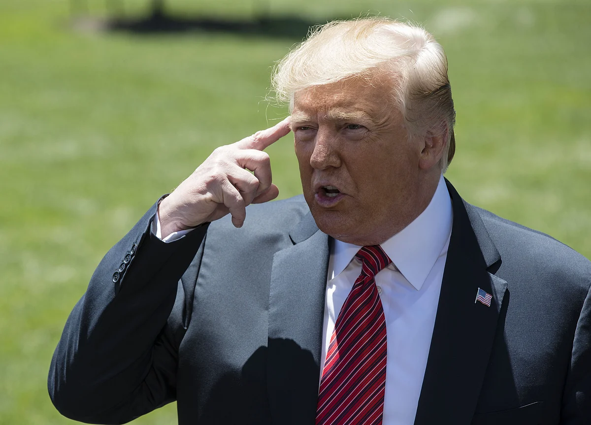 Trump Says His China Deadline Is ‘Up Here,’ Pointing to His Head
