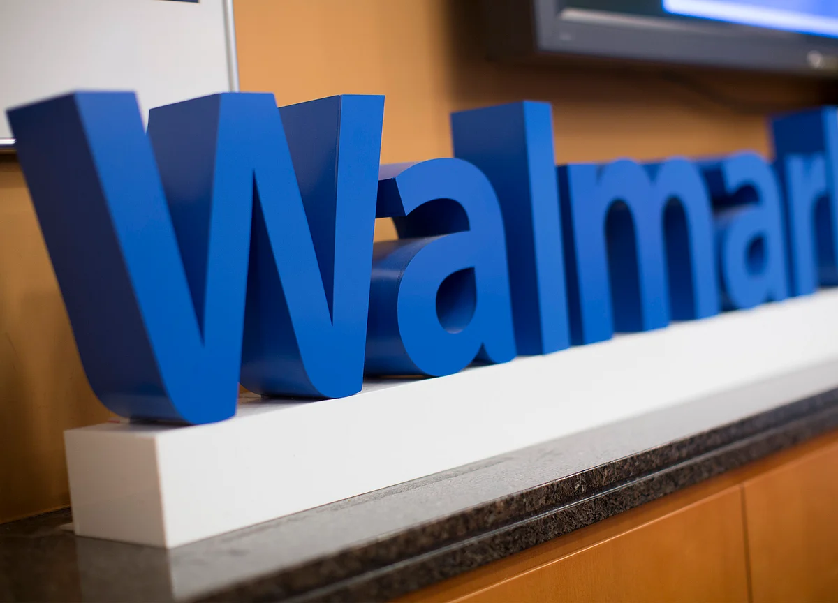 Walmart Subsidizing Some Vendors in Price War With Amazon