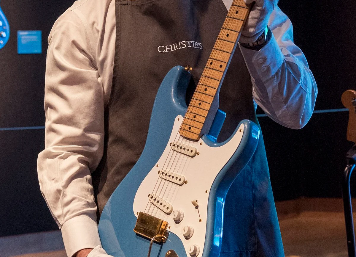 David Gilmour’s Guitars Fetch $21.5 Million in Record Auction
