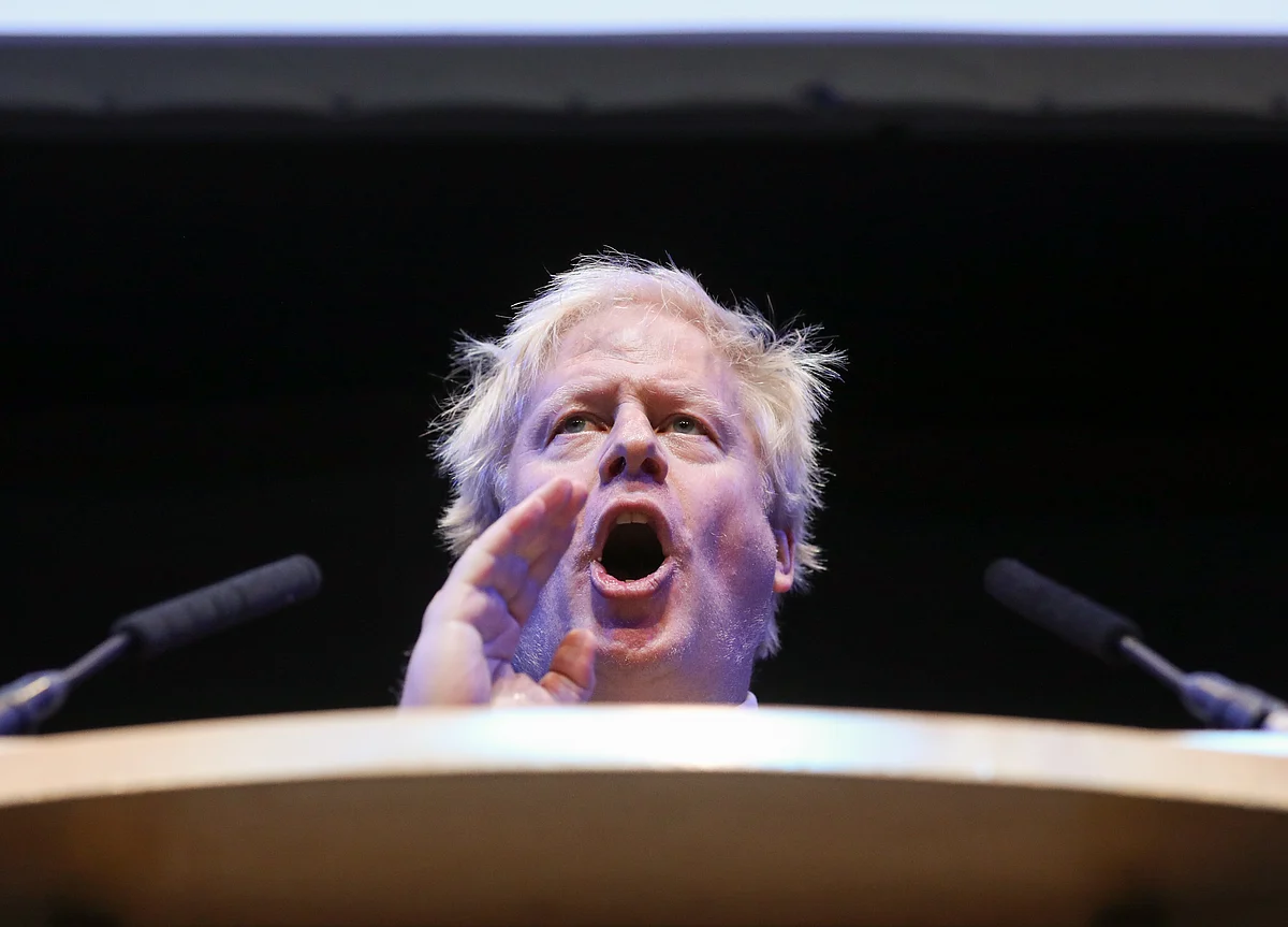 Johnson Hardens Brexit Rhetoric as Opponents Launch Campaigns