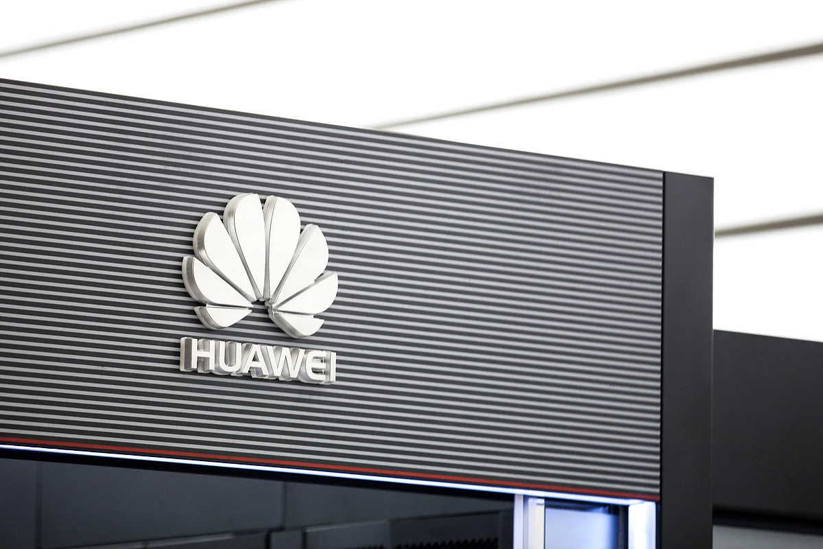 U.S. Companies Find Legal Ways Around Trump’s Huawei Blacklist