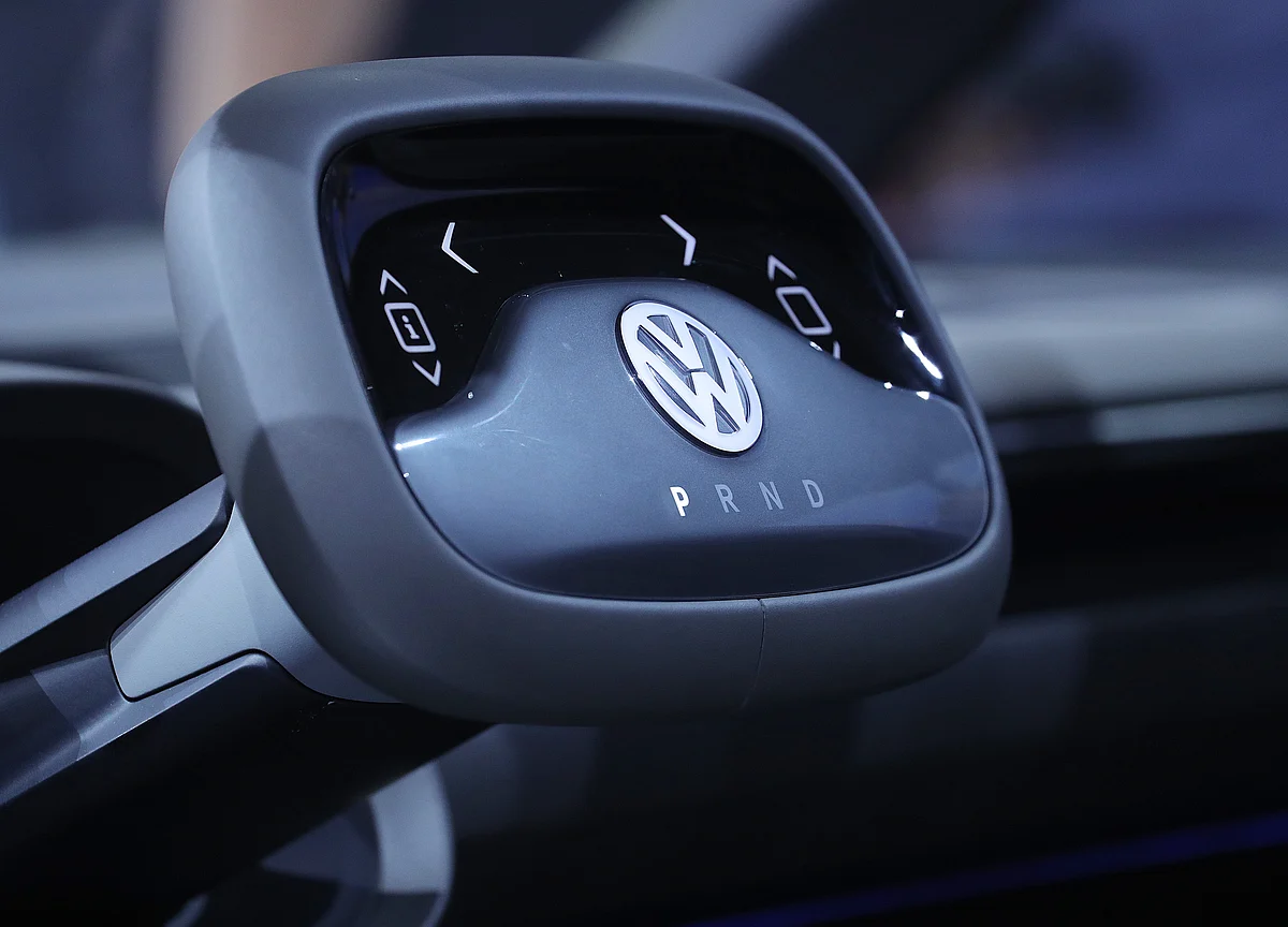 VW Advances Truck Unit IPO Despite Trade Woes, Shaky Markets