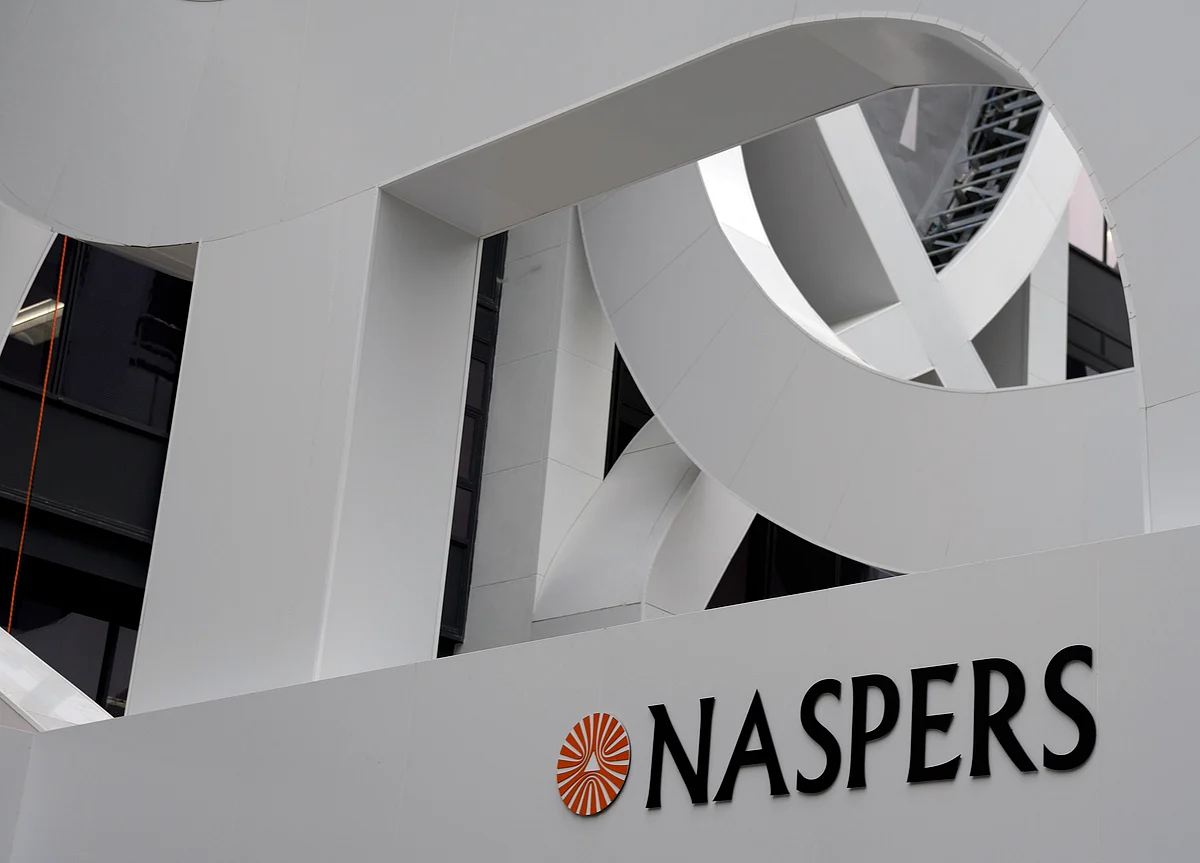 Biggest Naspers Investor Mulls Cutting $16.5 Billion Stake