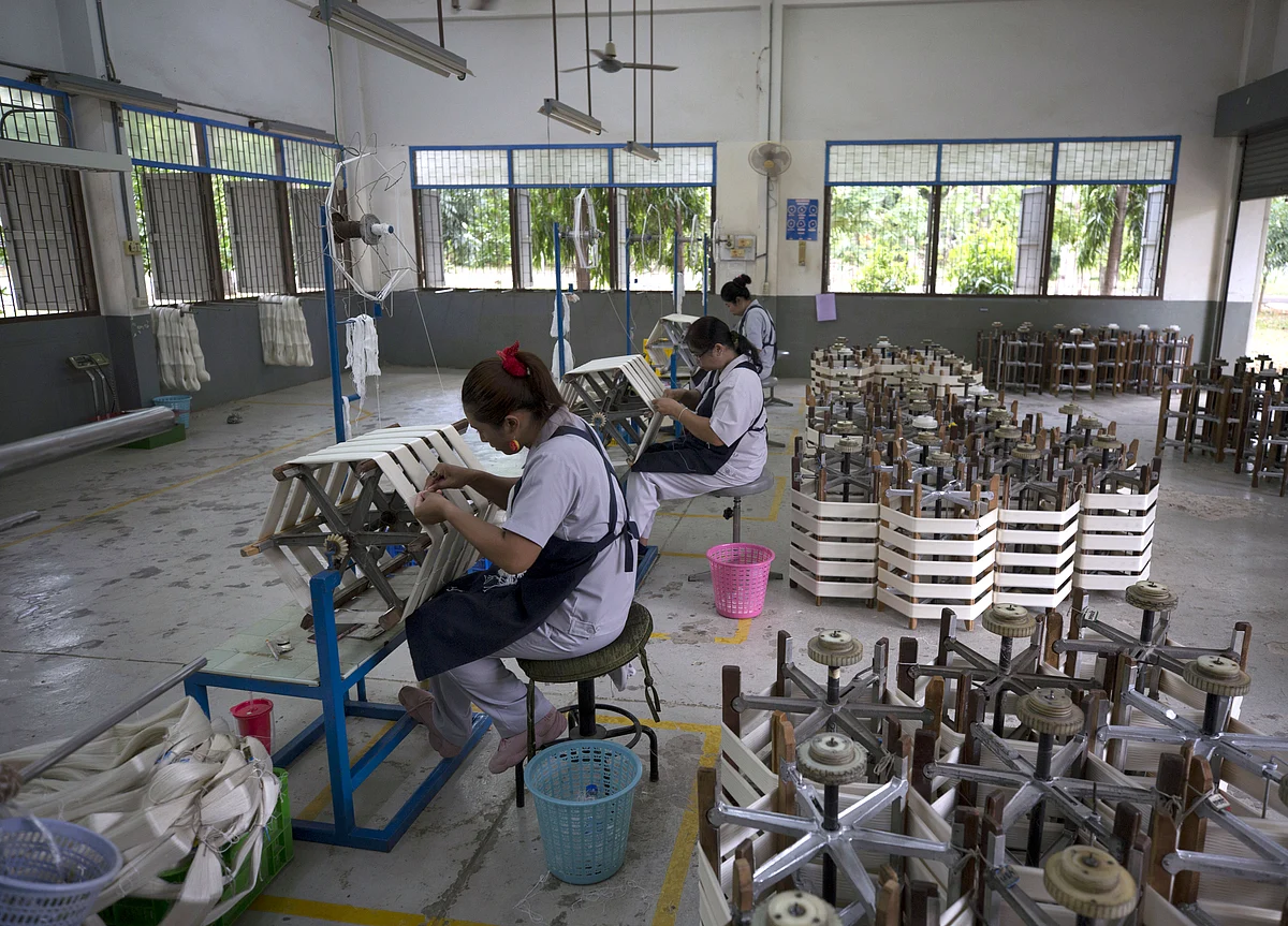 Investors Wary as Political Uncertainty Persists in Thailand