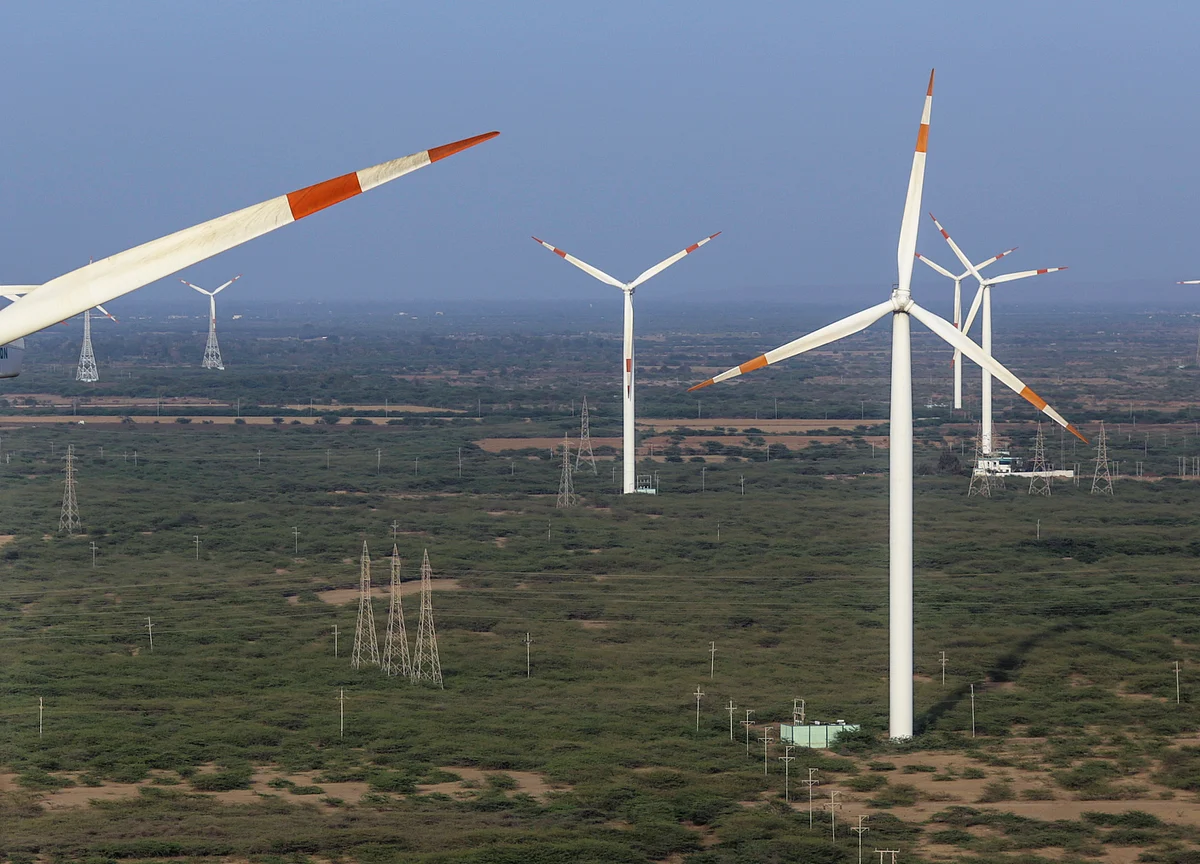 Suzlon Scraps $1.2 Billion Debt Repayment Offer as Vestas Backs Out