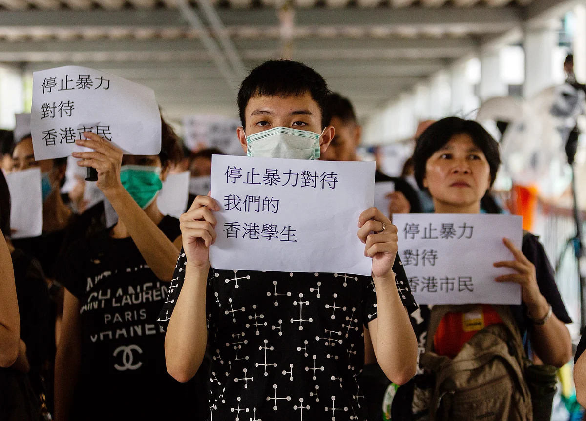 Hong Kong Suspends China Extradition Plan in Stunning Reversal