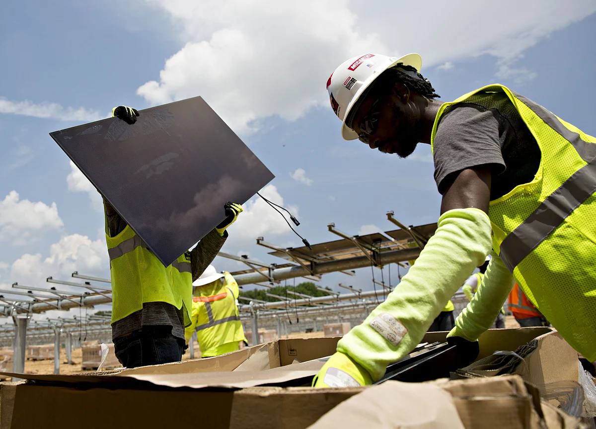 For First Time, Renewables Surpass Coal in U.S. Power Mix
