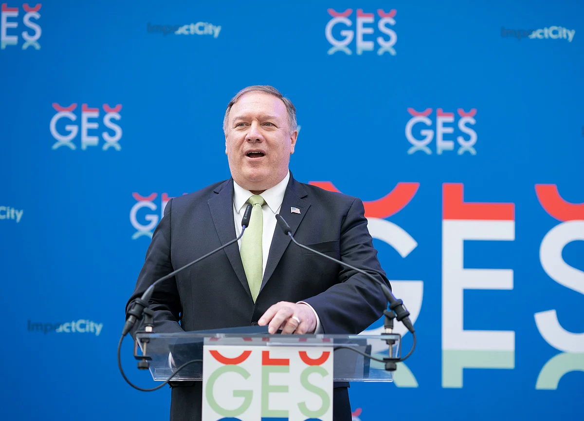 Pompeo Vows That U.S. Will Protect Shipping in Persian Gulf