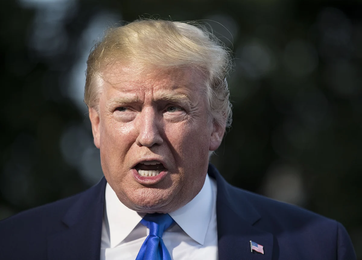 Trump Slams London Mayor Just Before Landing for U.K. Visit