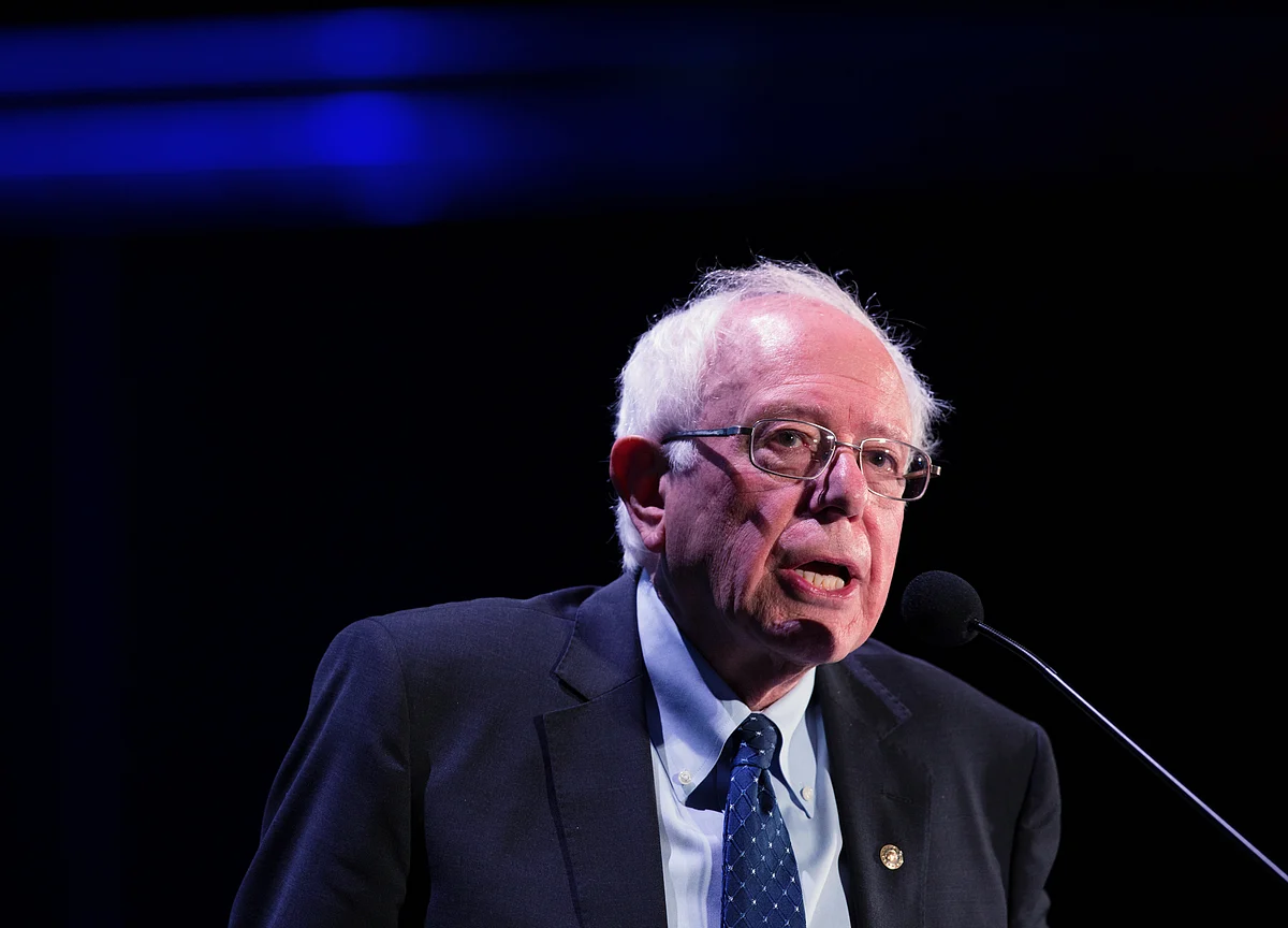 Bernie Sanders Proposes Taxing Wall Street to Pay Student Debts