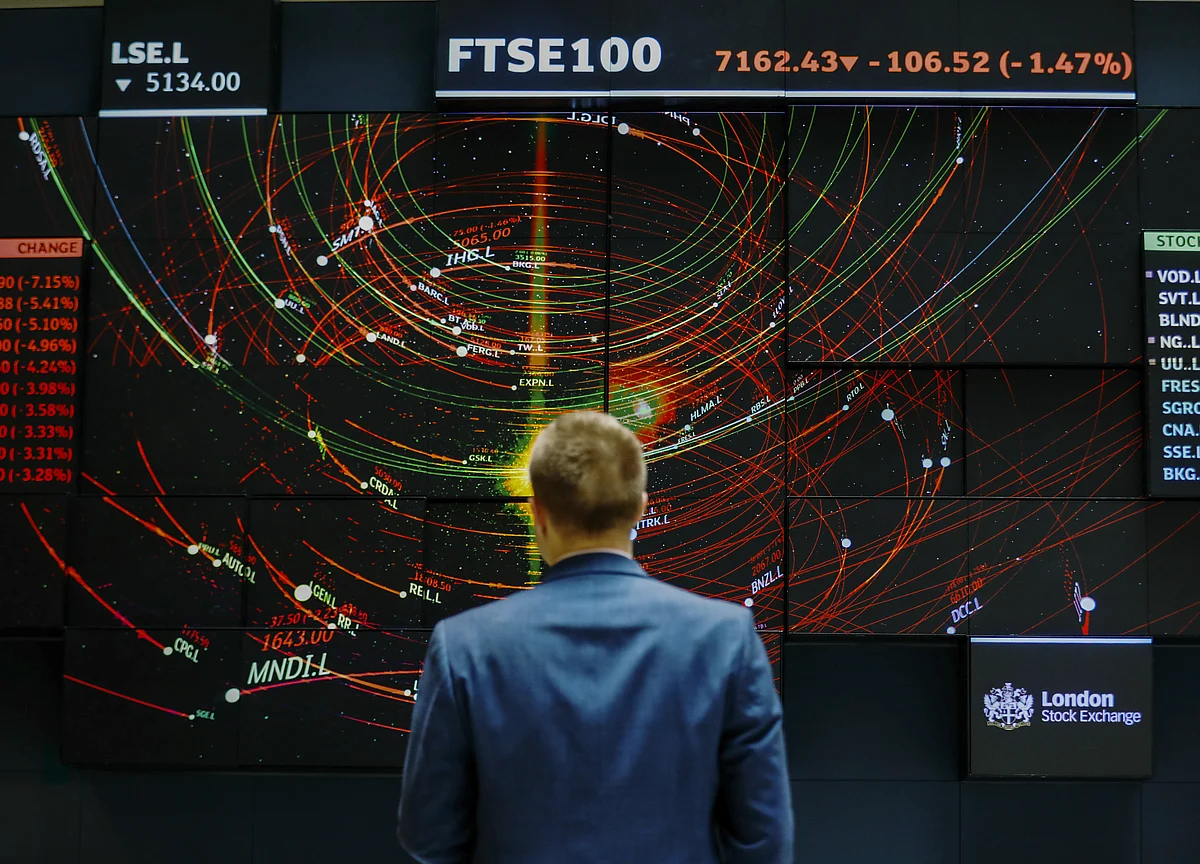 U.K. Eases Requirements on EU Stocks to Keep Trading in London