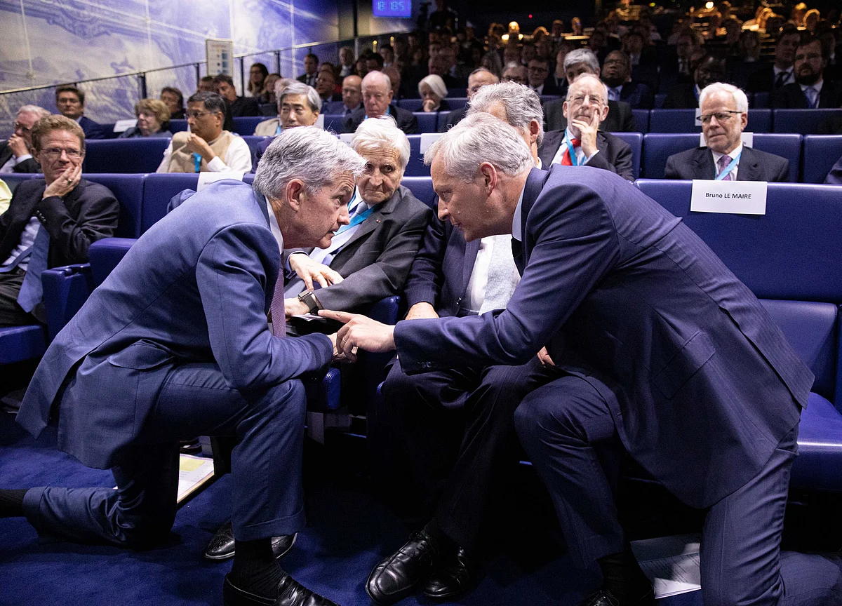 The World’s Central Banks Are Debating Whether to Change Their Strategies