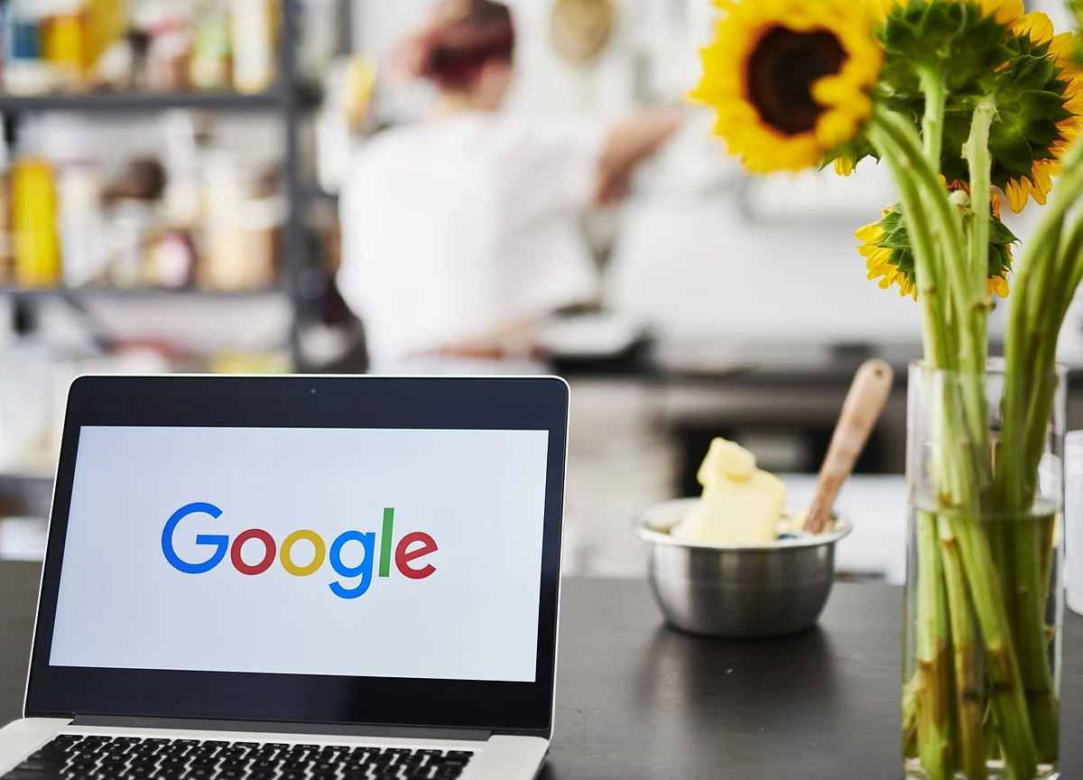 Alphabet Has Best Day Since 2015 After ‘Very Strong’ Results