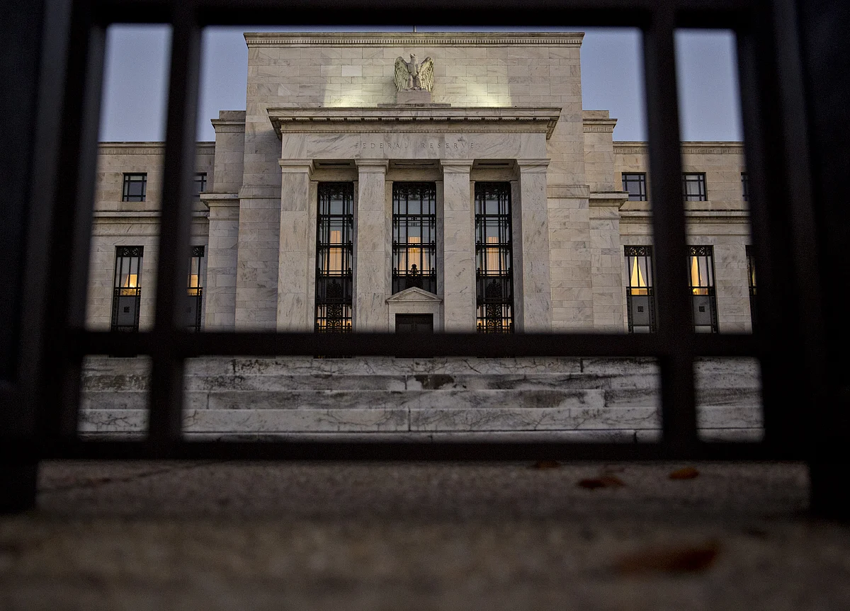 Fed’s Regional Structure Aids Policy Independence
