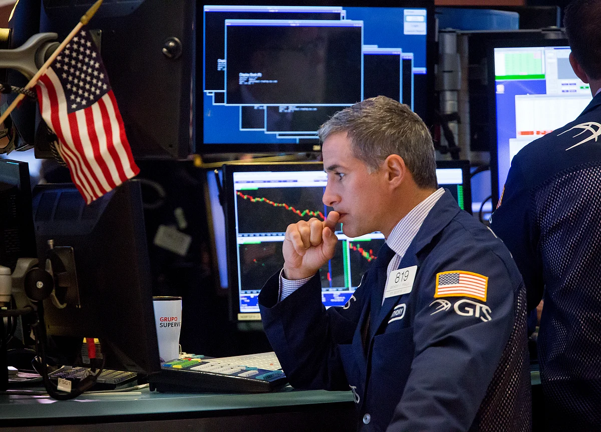 Bond Traders Locked In for July Seek Answers About Rest of 2019