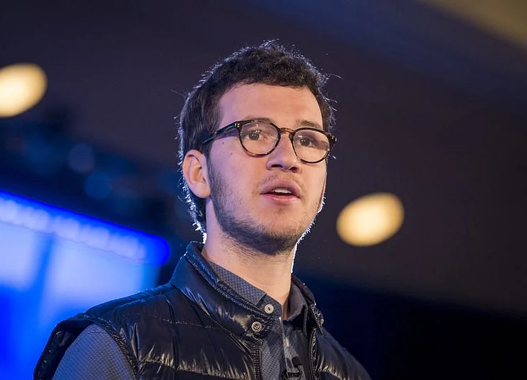 How Two College Dropouts Made $860 Million Fortune by Age 23
