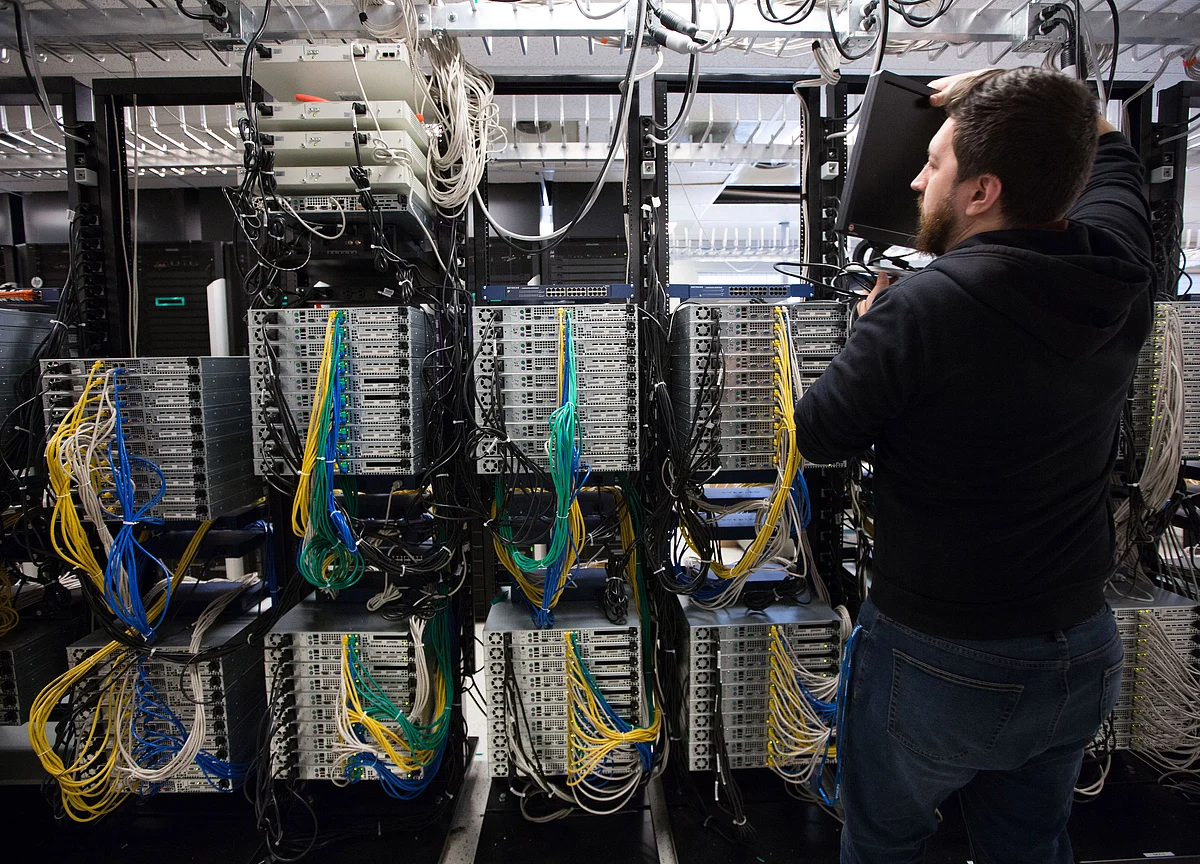European Companies Look to Build Their Own Walls in the Cloud