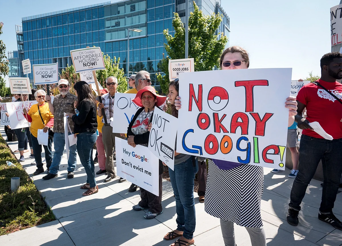 Google Protest Leader Leaves, Warns of Company's Unchecked Power