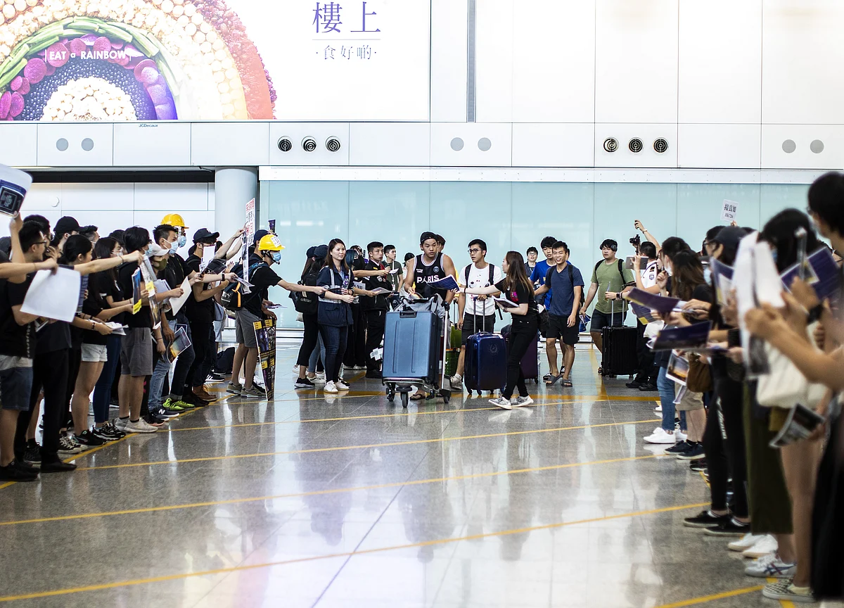 Hong Kong Protesters Bring Their Fight to the City’s Airport