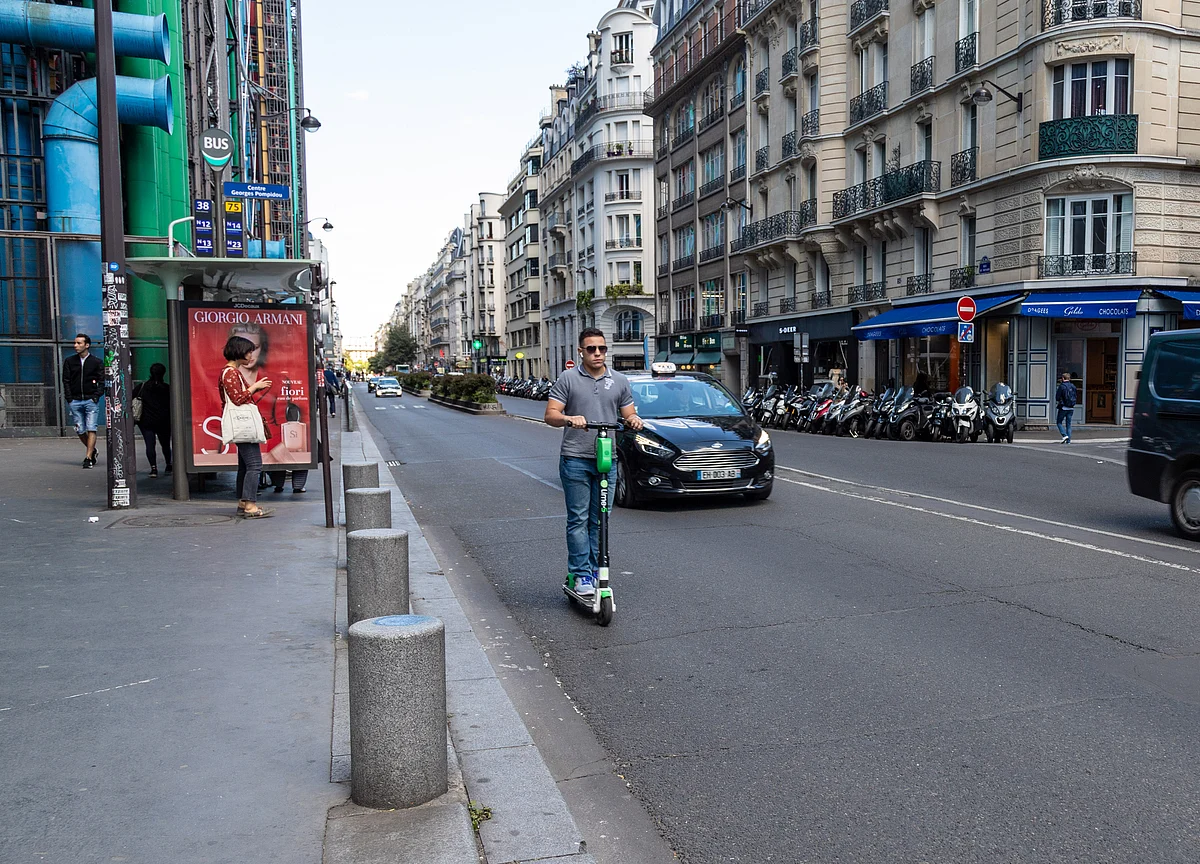 Scooters Help Europeans Dodge the Sweat After Launch in Germany