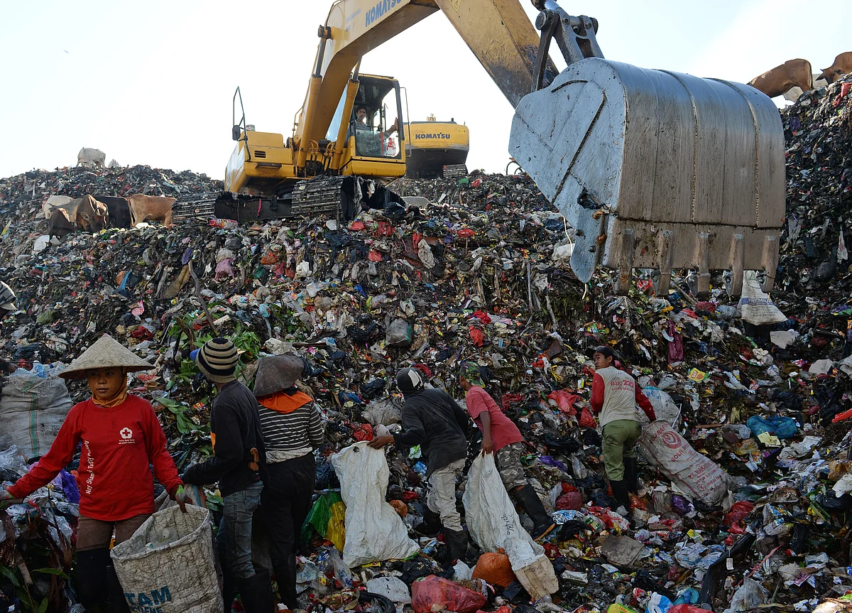 Indonesia Warns Rich Countries Against Making It Dumping Ground