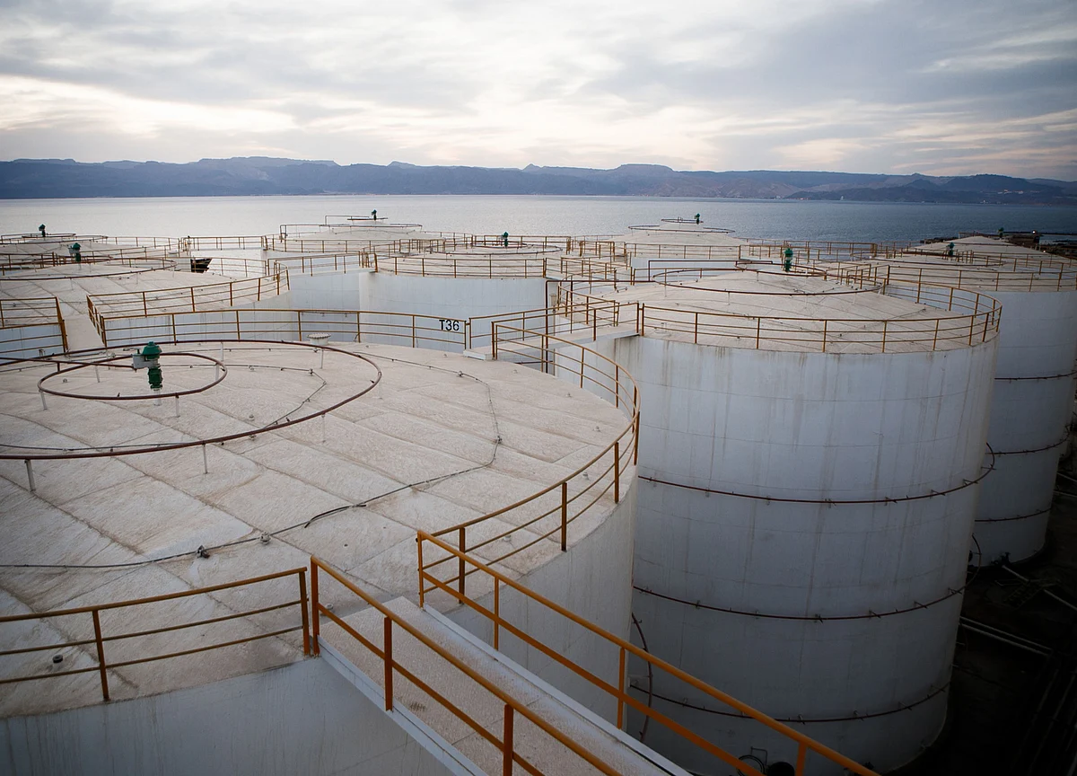 How a Persian Gulf Conflict Could Impact Commodities Markets