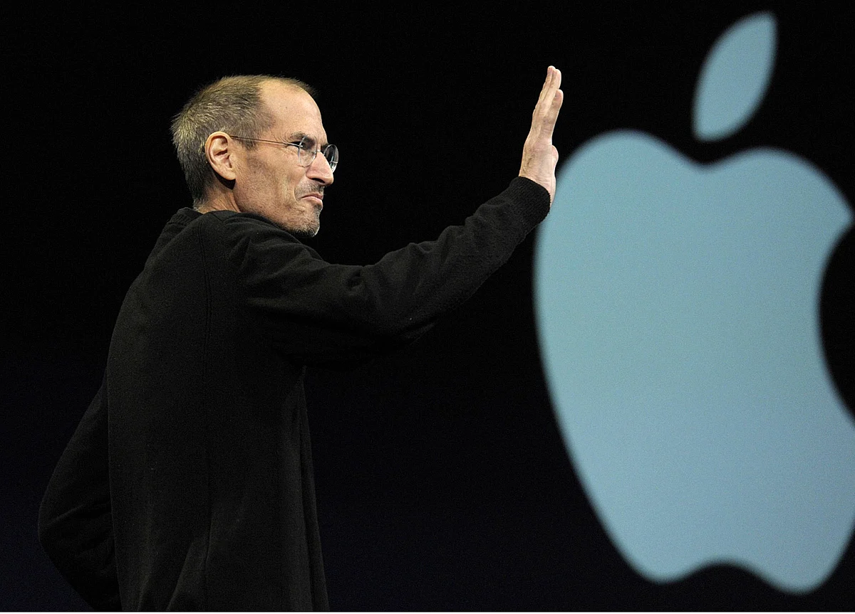 Gates Says Steve Jobs Cast ‘Spells’ to Keep Apple From Dying